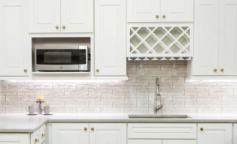 kitchen cabinet